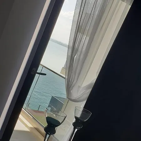Fatih's Solid House * Mamaia